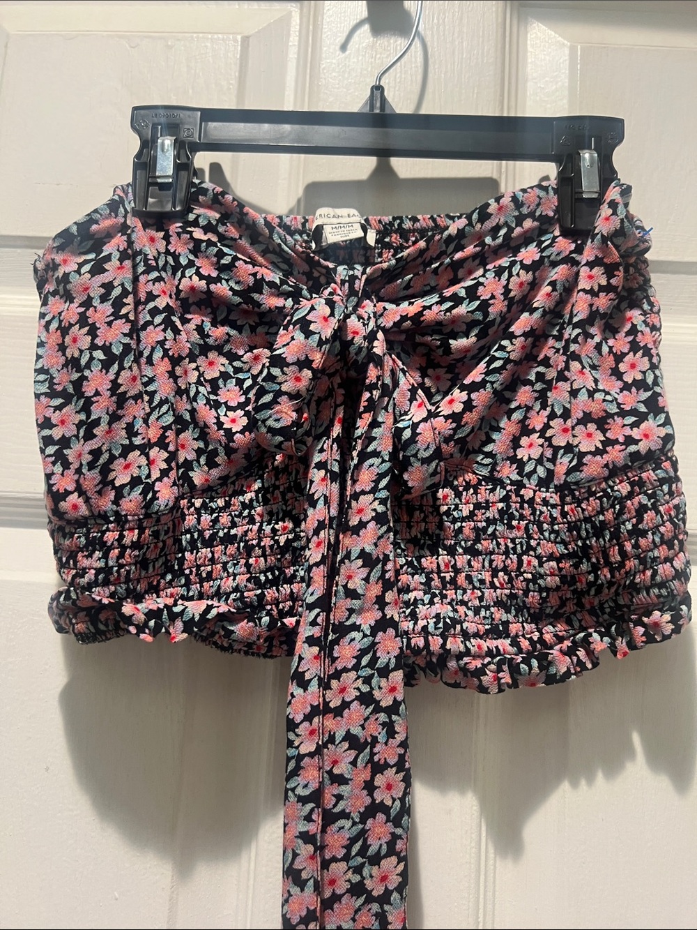 American Eagle Outfitters Black Floral Tie-Front Crop Top